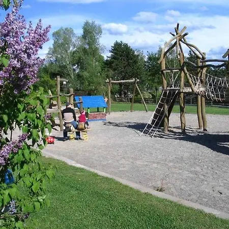 öfingen 08 Semesterbostad *