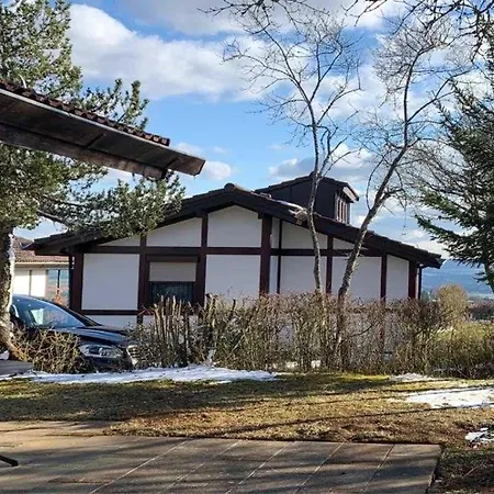 öfingen 08 Semesterbostad *